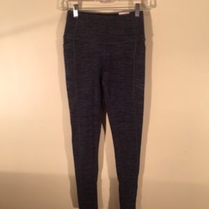 Victoria’s Secret Essential Legging size 4